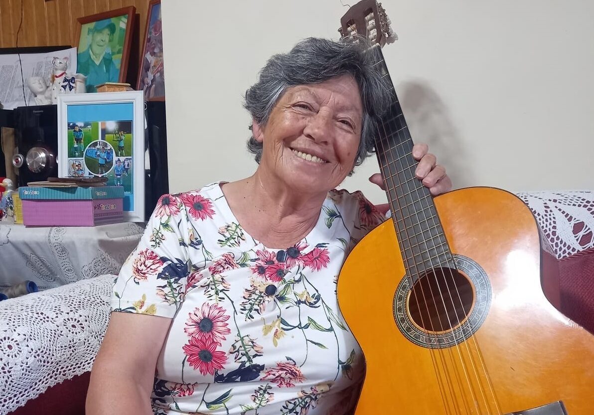Doña Marina Donoso: Con el corazón en la cocina y en el canto
